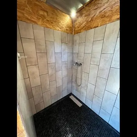 Le Tipi Campo de lujo Lecci